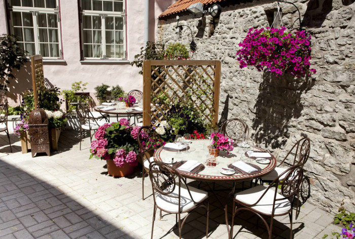 Schlössle Hotel Summer Terrace